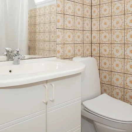 Awesome In With 3 Bedrooms And Wifi *